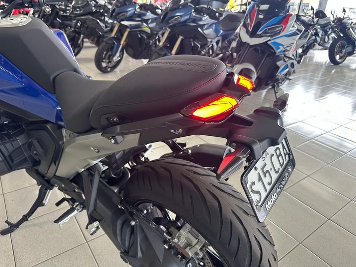 2025 BMW R 1300 R Exclusive R 1300 Blue