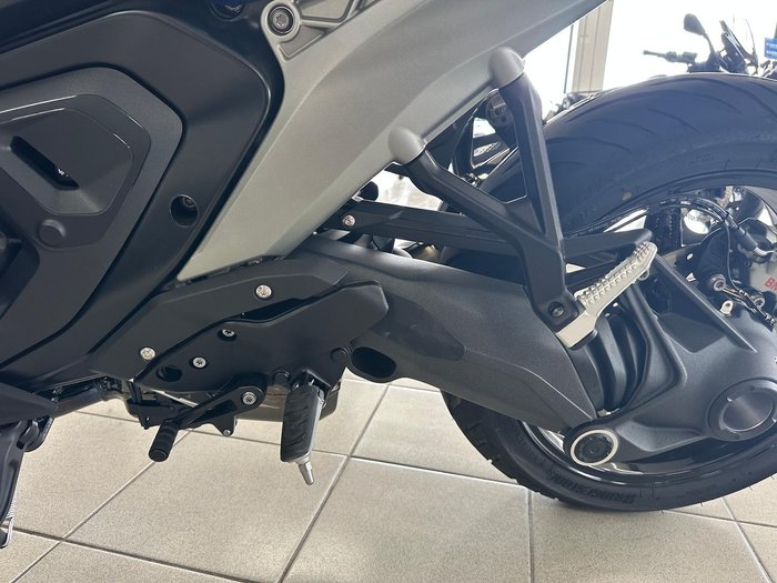 2025 BMW R 1300 R Exclusive R 1300 Blue