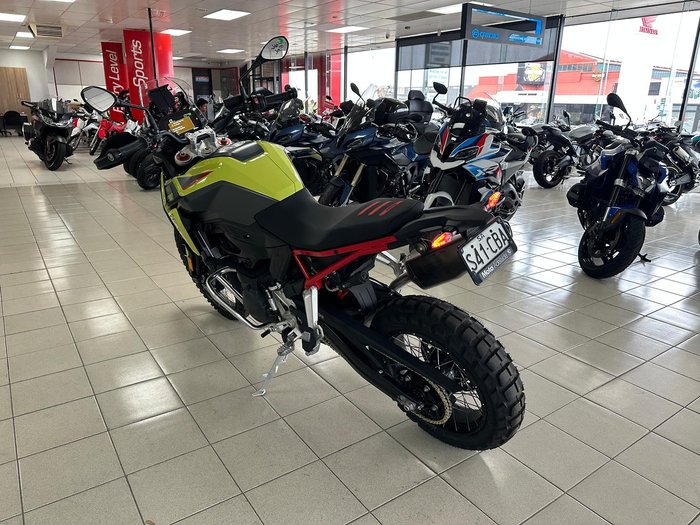 2025 BMW F 900 GS Enduro F 900 Yellow