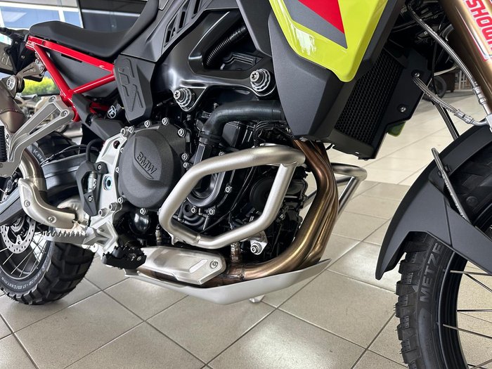 2025 BMW F 900 GS Enduro F 900 Yellow