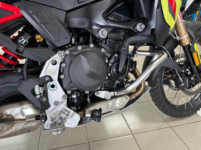 2025 BMW F 900 GS Enduro F 900 Yellow