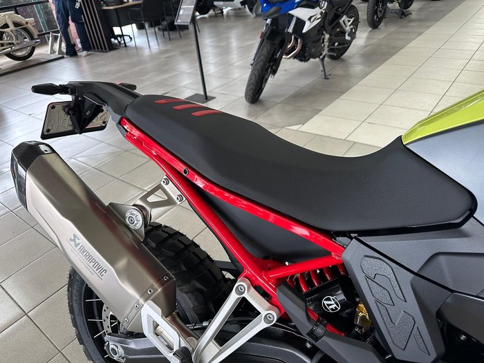 2025 BMW F 900 GS Enduro F 900 Yellow