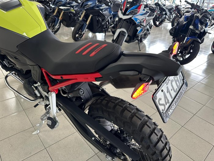 2025 BMW F 900 GS Enduro F 900 Yellow