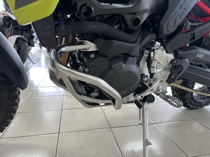2025 BMW F 900 GS Enduro F 900 Yellow