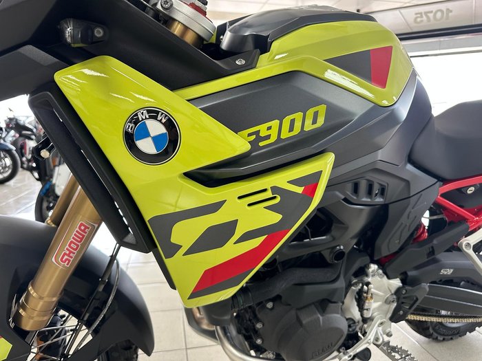 2025 BMW F 900 GS Enduro F 900 Yellow
