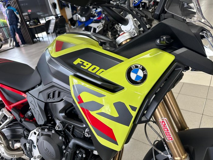 2025 BMW F 900 GS Enduro F 900 Yellow