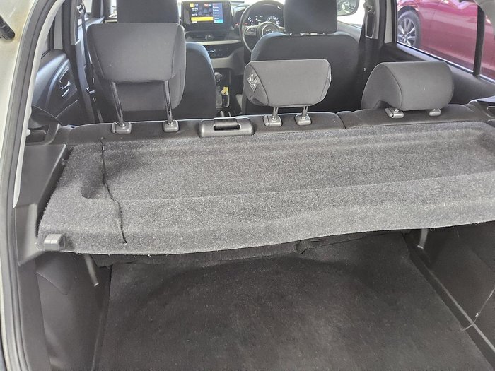 2024 Suzuki Swift Hybrid UZ Pure White