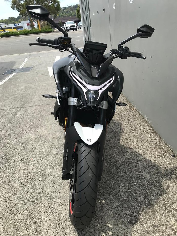 2025 CFMOTO 800NK Advance