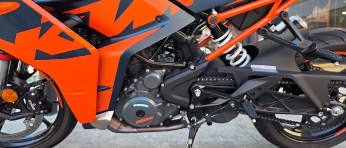 2023 Ktm RC 390 BLUE