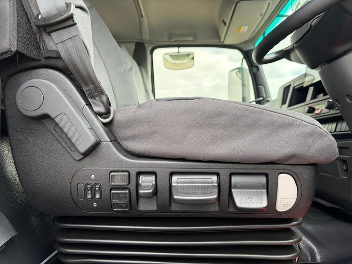 2025 Isuzu F Series FXZ 260-355 AT R63