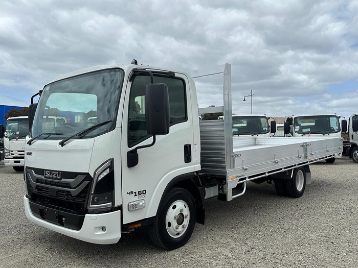 2025 Isuzu N Series NNR 45-150 DT D38
