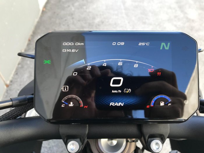 2025 CFMOTO 800NK Sport