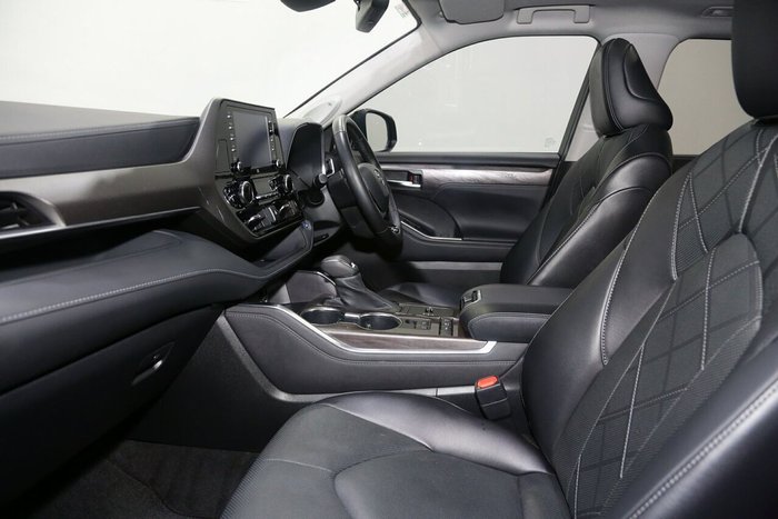 2022 Toyota Kluger Grande