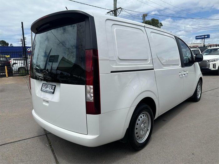 2023 Hyundai STARIA LOAD