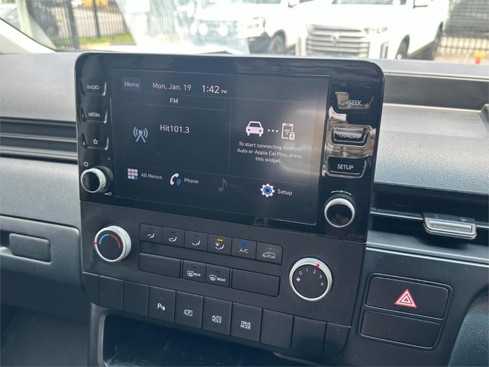 2023 Hyundai STARIA LOAD