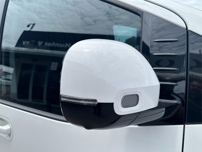 2023 Hyundai STARIA LOAD