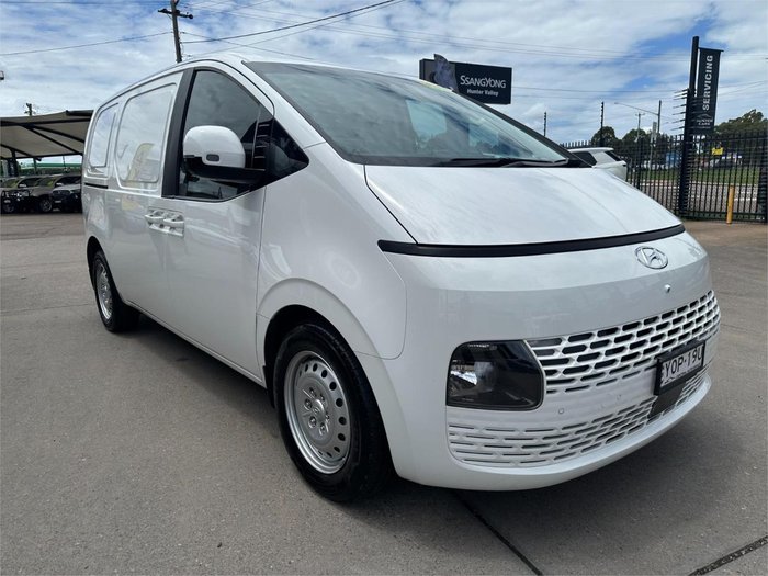 2023 Hyundai STARIA LOAD