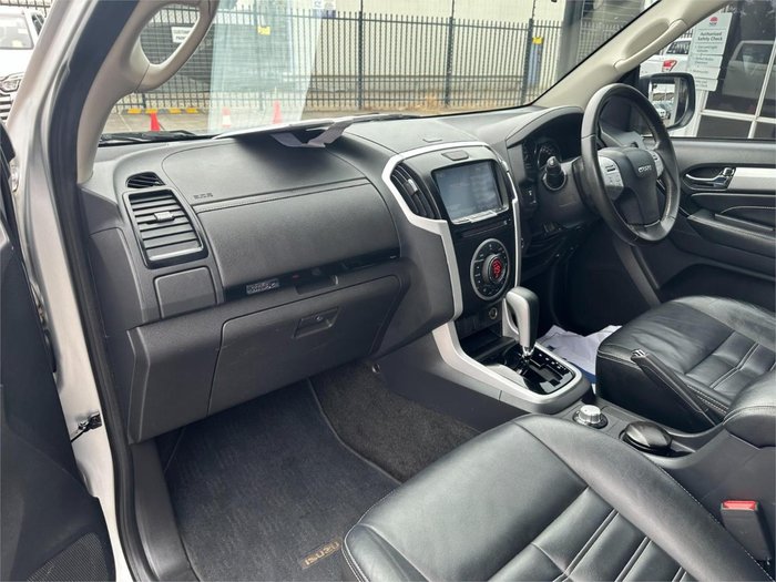 2017 Isuzu MU-X LS-T