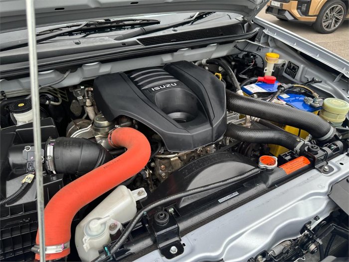 2017 Isuzu MU-X LS-T