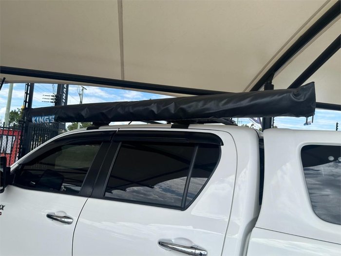 2018 Toyota Hilux SR5