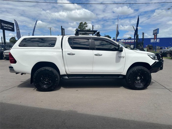 2018 Toyota Hilux SR5