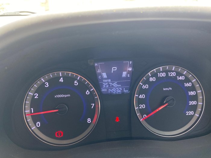 2013 Hyundai Accent Active