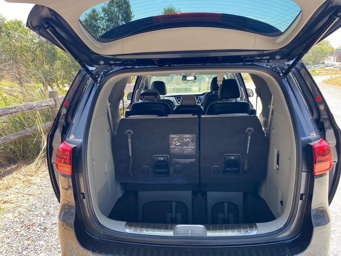 2018 Kia Carnival Platinum