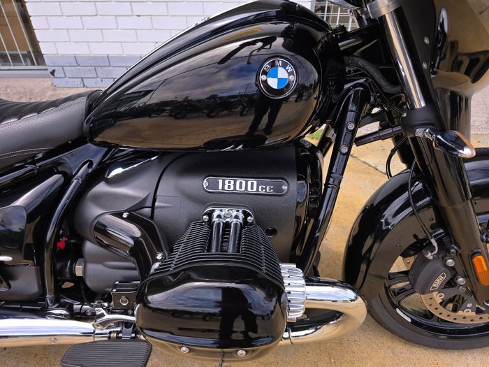 2021 BMW Motorrad R 18 B DELUXE Black