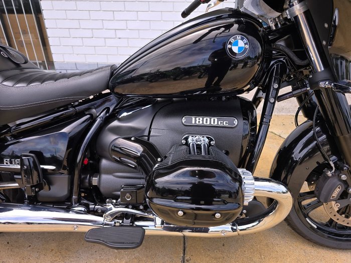 2021 BMW Motorrad R 18 B DELUXE Black