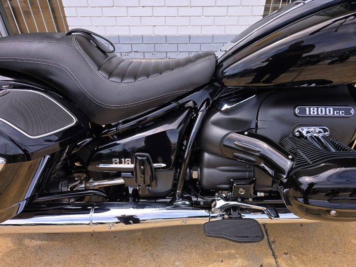 2021 BMW Motorrad R 18 B DELUXE Black