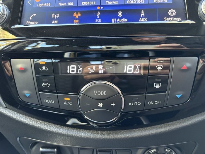 2025 Nissan Navara ST-X DUAL CAB