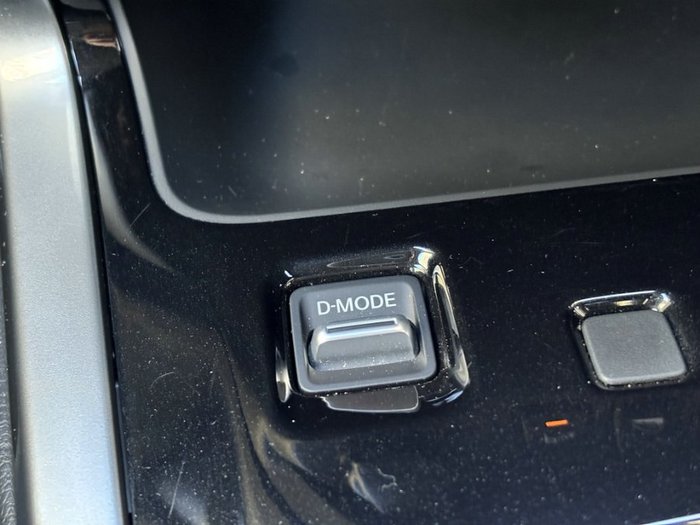 2025 Nissan Navara ST-X DUAL CAB