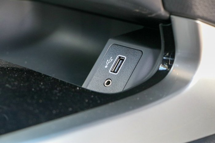 2025 Nissan Navara ST-X DUAL CAB