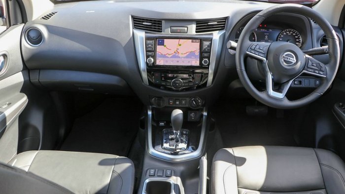 2025 Nissan Navara ST-X DUAL CAB