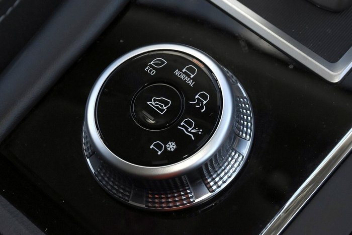 2024 Mitsubishi Outlander ES