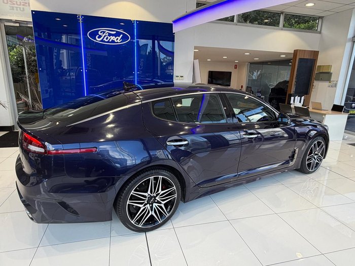 2022 Kia Stinger 330S