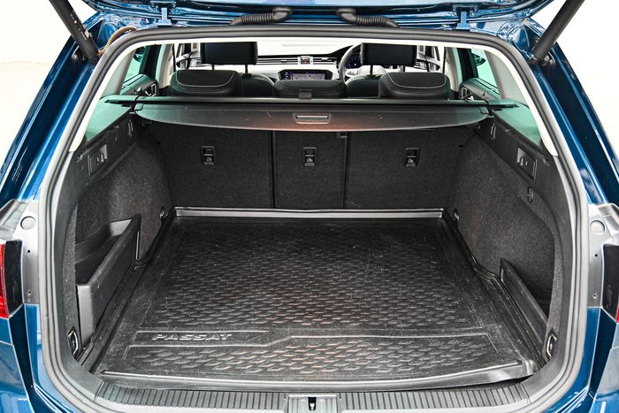 2022 Volkswagen Passat Alltrack 162TSI Premium