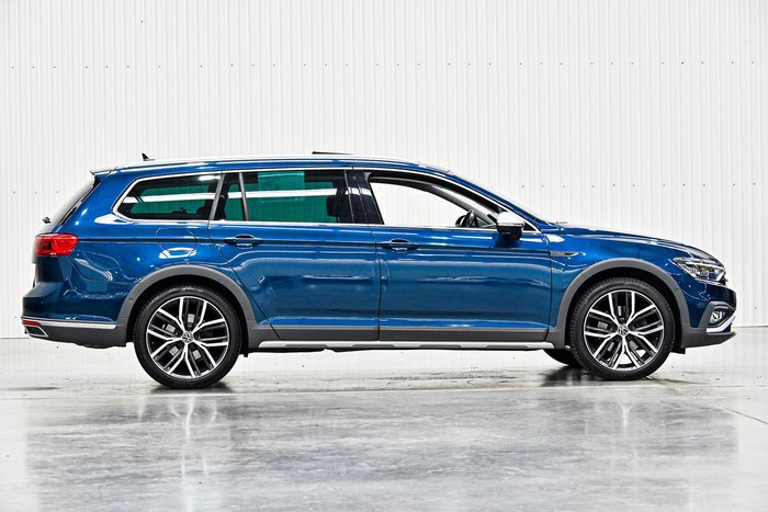 2022 Volkswagen Passat Alltrack 162TSI Premium