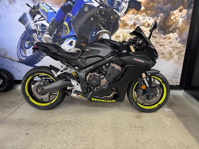 2020 Honda CBR650R BLACK