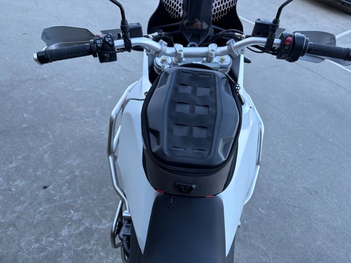 2022 DUCATI DESERTX