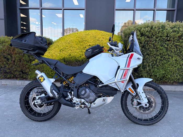 2022 DUCATI DESERTX