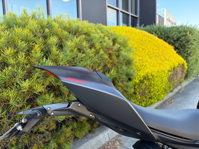 2024 DUCATI PANIGALE V2