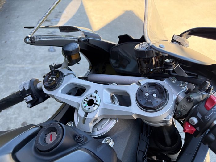 2024 DUCATI PANIGALE V2