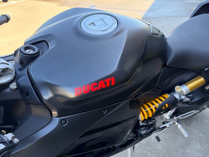 2024 DUCATI PANIGALE V2