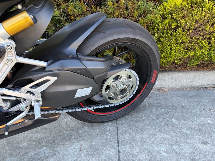 2024 DUCATI PANIGALE V2