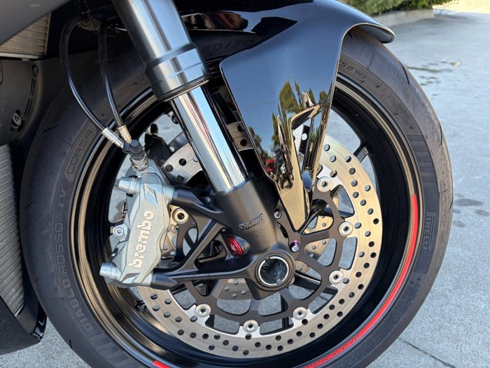 2024 DUCATI PANIGALE V2