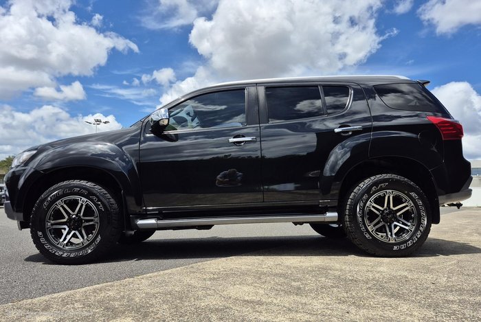 2017 Isuzu MU-X LS-T MY17 4X4 Dual Range Cosmic Black