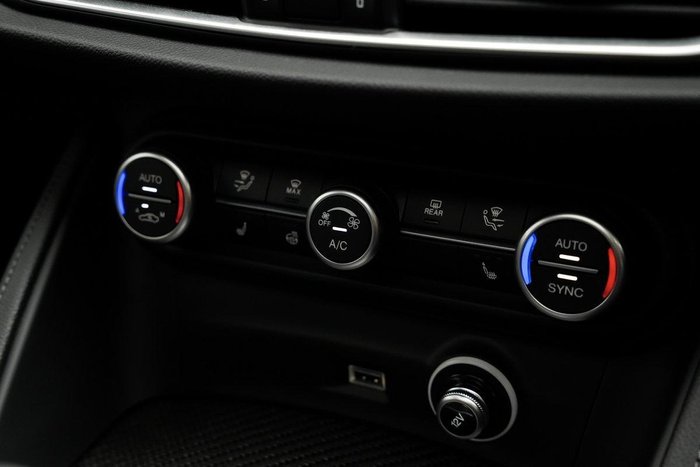 2023 Alfa Romeo Stelvio Quadrifoglio