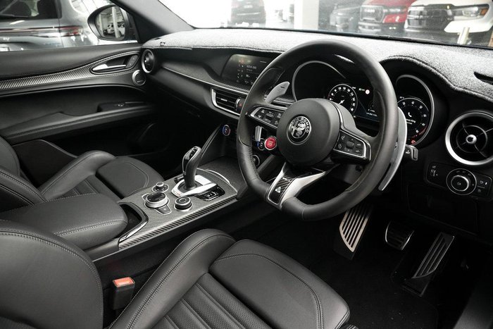 2023 Alfa Romeo Stelvio Quadrifoglio