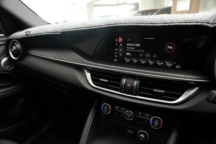 2023 Alfa Romeo Stelvio Quadrifoglio